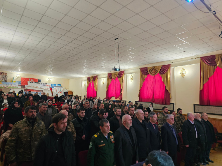 Год защитника Отечества торжественно открыли в Ботлихе..